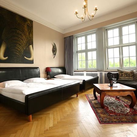 Hotel Amsterdam Hamburg-Harburg Rum bild