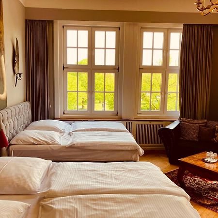 Hotel Amsterdam Hamburg-Harburg Exteriör bild